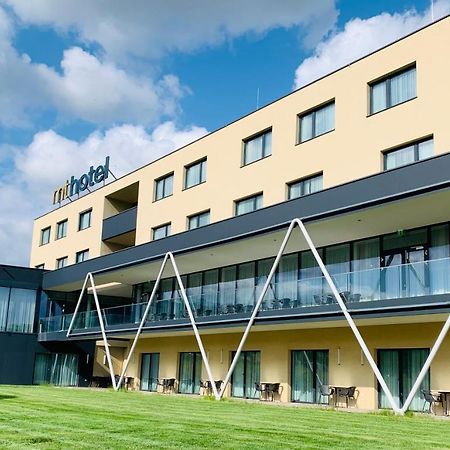 Mt Hotel Zeltweg Exterior photo
